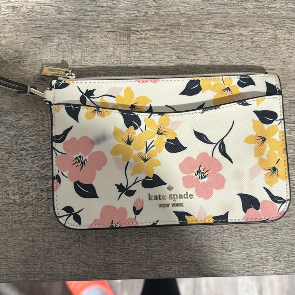 Kate spade wristlet